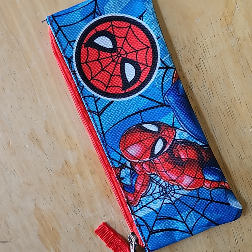 SPIDERMAN CASE - Picture 12 of 13